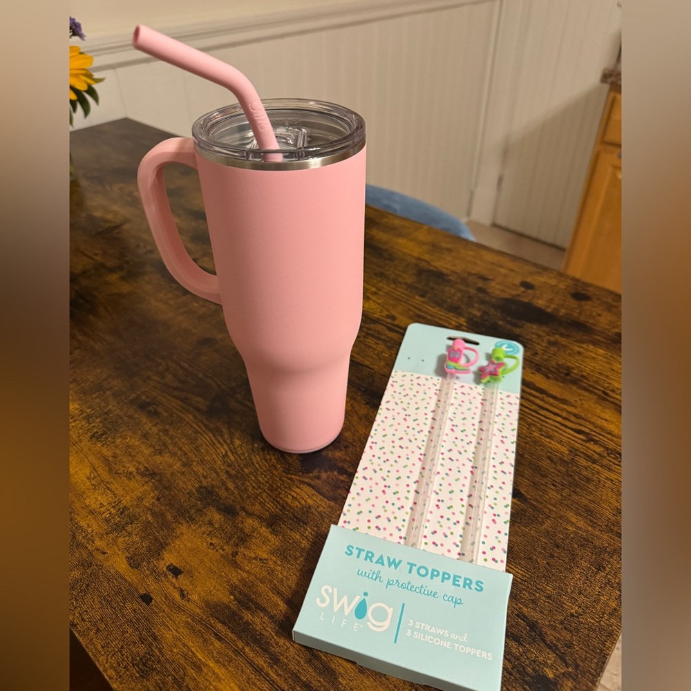 Swig Mega Mug, Straw & Toppers Bundle